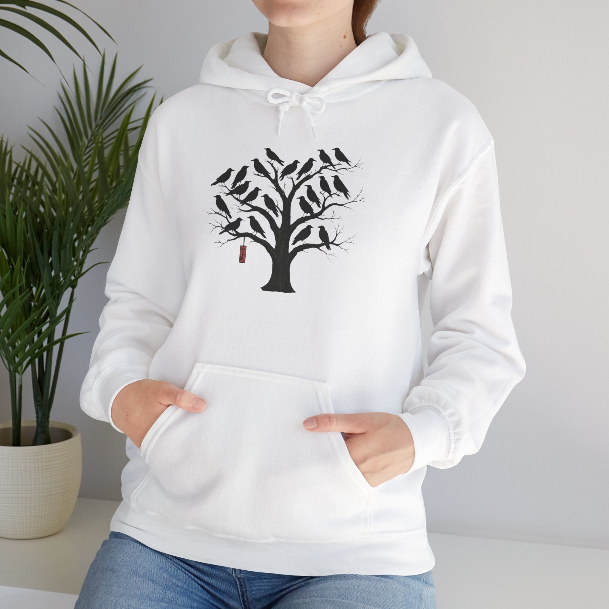 Gildan Heavy Blend Hoodie Unisex Black Bird Tree