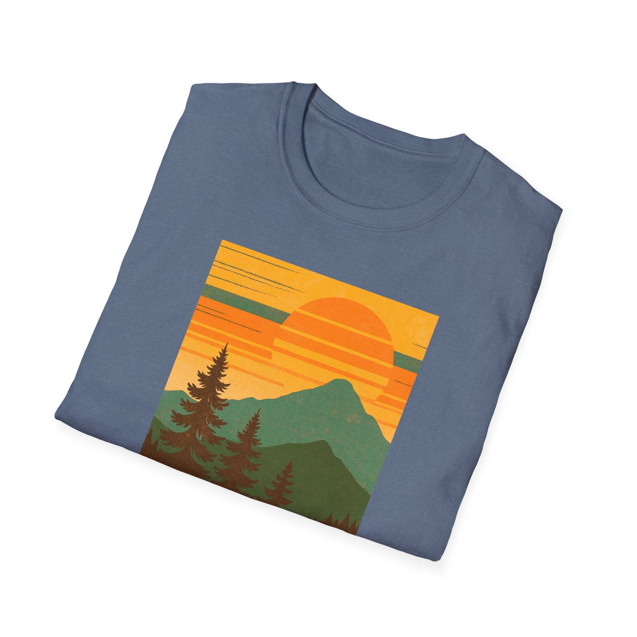Gildan Unisex Softstyle® T-Shirt Retro Mountain Sunset