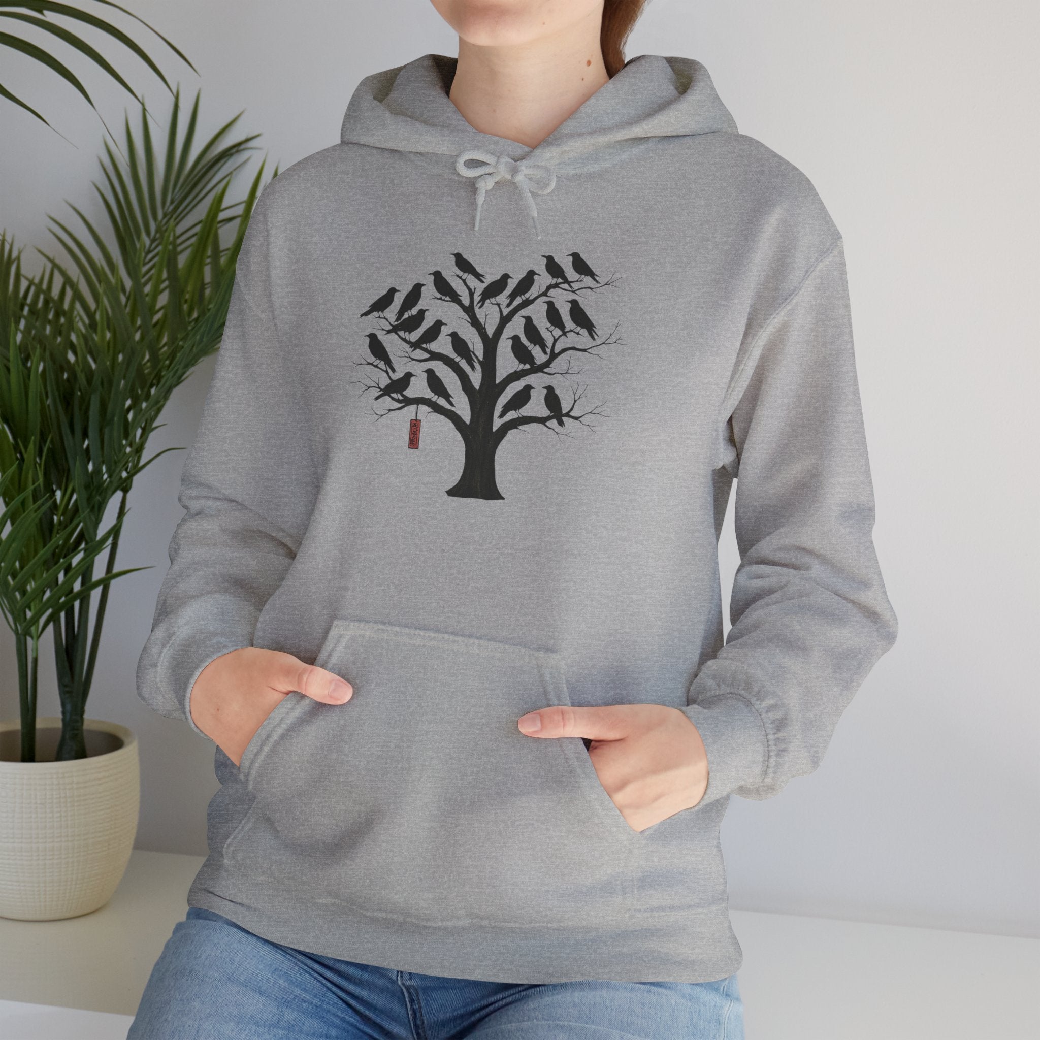 Gildan Heavy Blend Hoodie Unisex Black Bird Tree